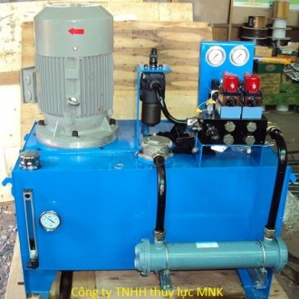 Hydraulic Power Unit with Moog servo valve